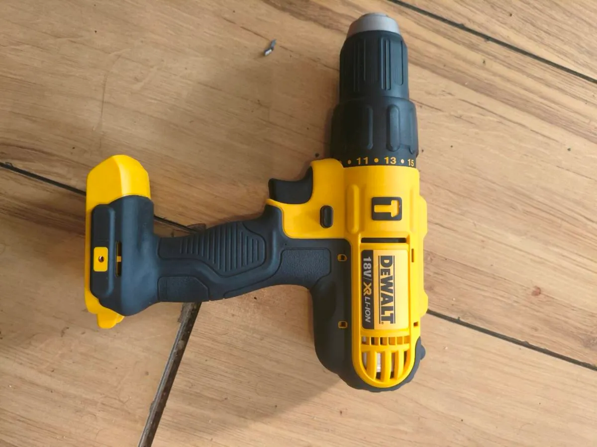 DeWalt XR 18v drill DCD776 - Image 1