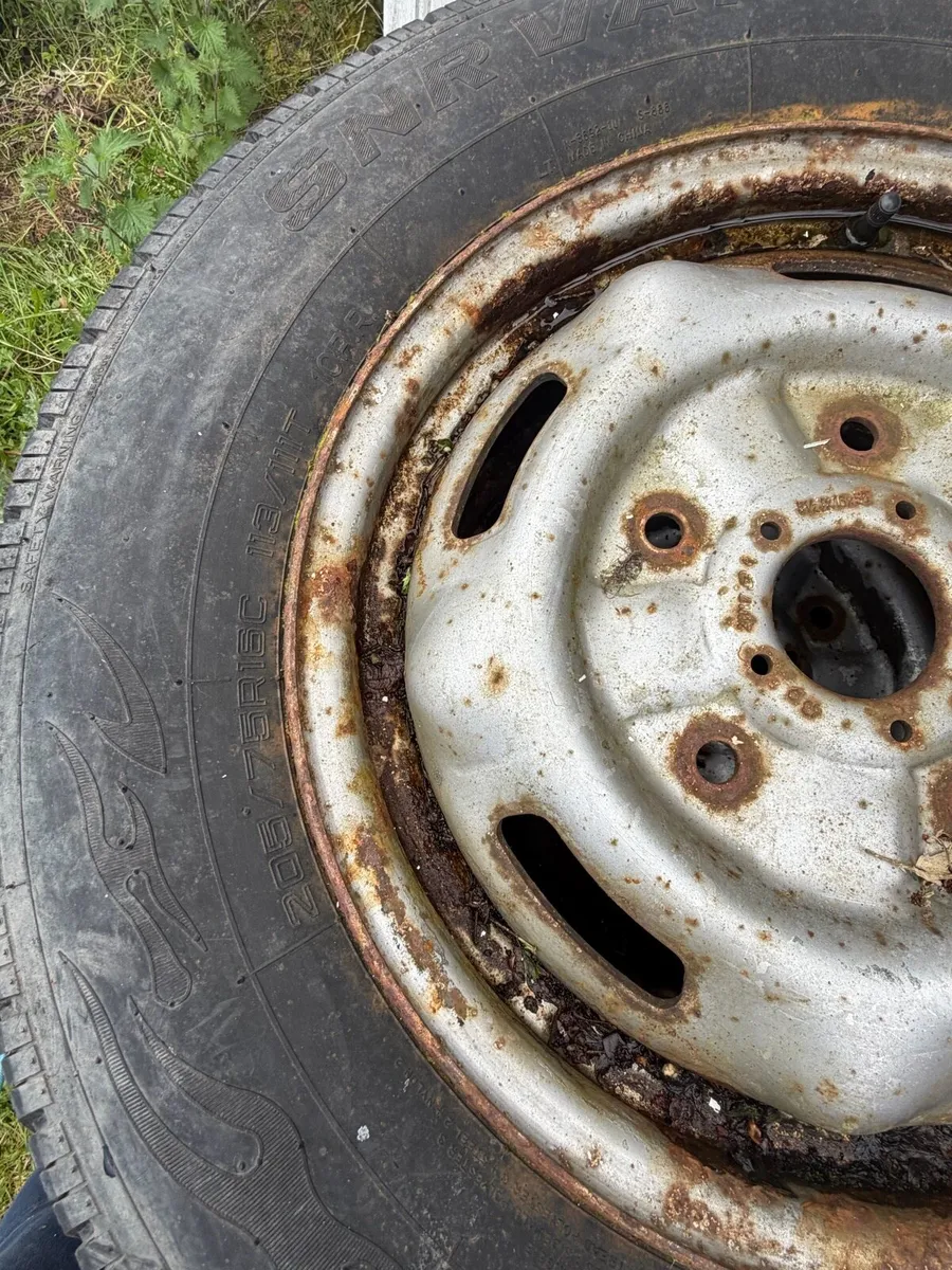 Ford Transit Van Tyres – 205/75 R16C – Good Tread - Image 4