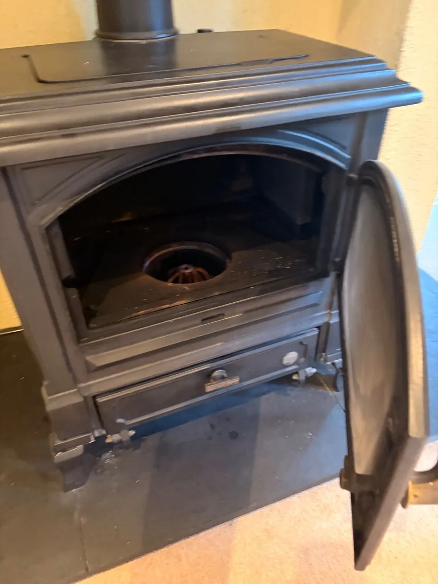 Oil fired stove / boiler - Image 3