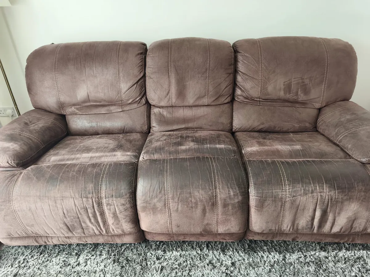 Recliner Couch - Image 1