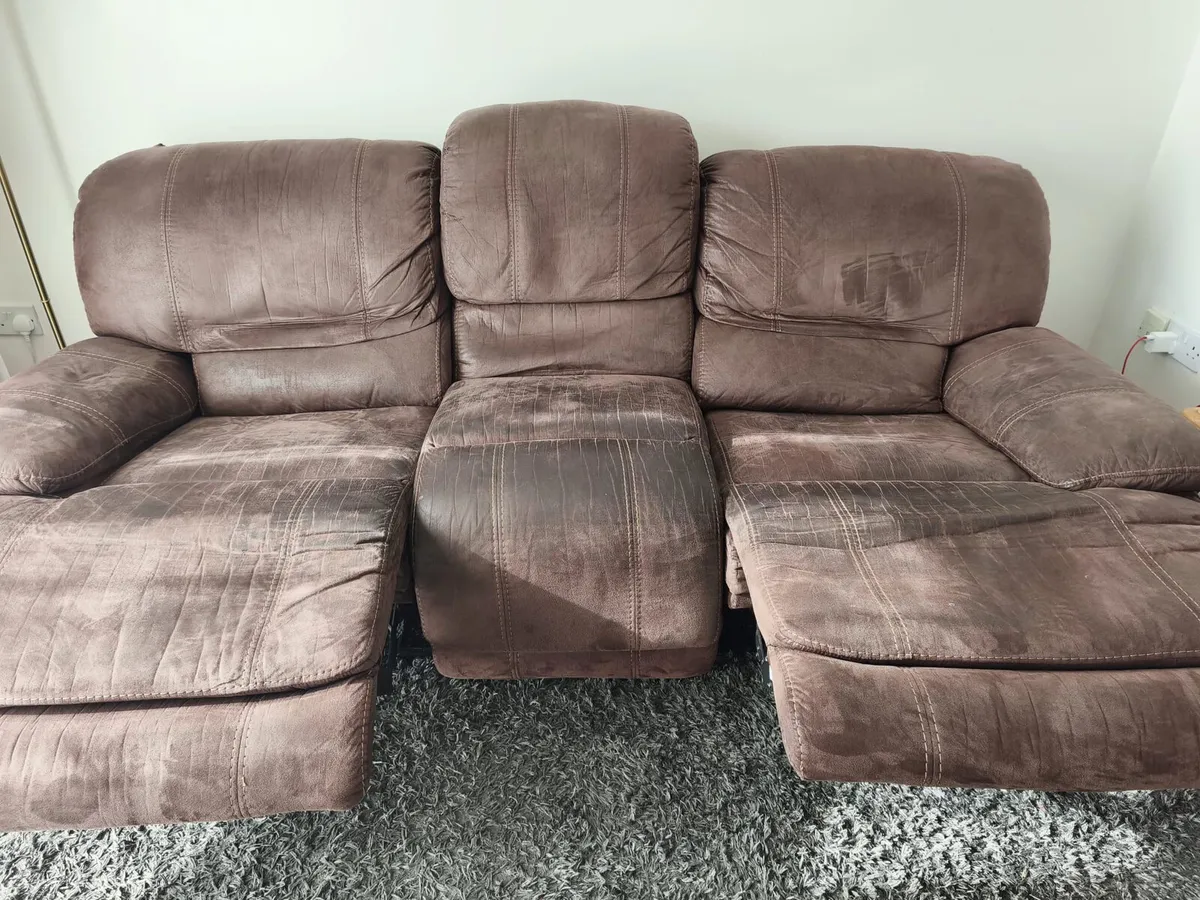 Recliner Couch - Image 3