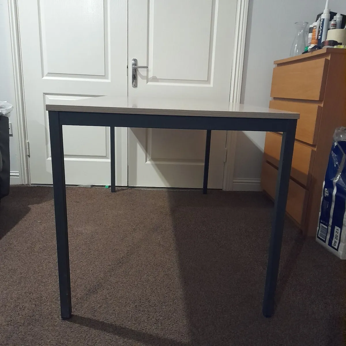 Kitchen table - Image 3