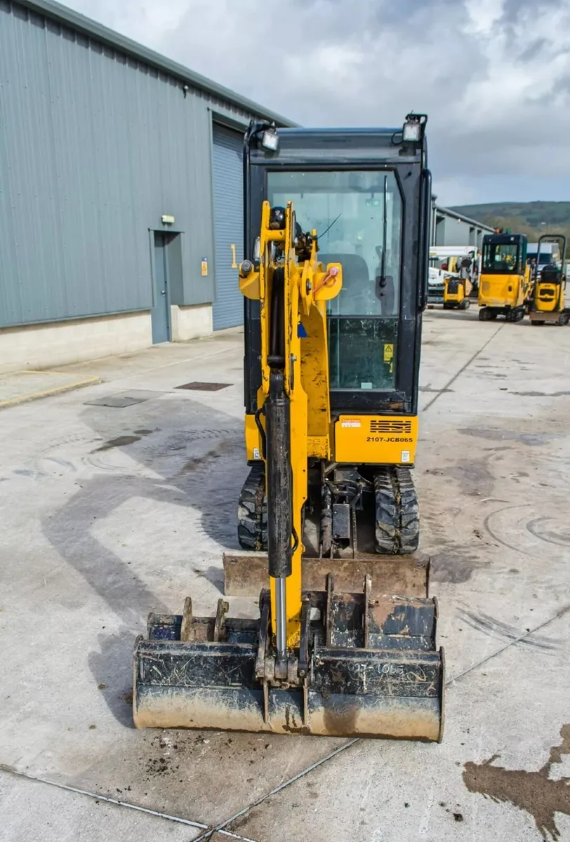 JCB 15C-1 1.5 tonne rubber tracked mini excavator - Image 4
