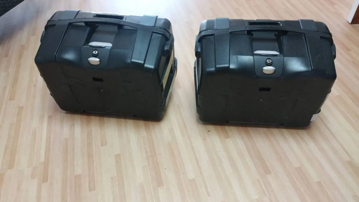 Givi Trekker Monokey panniers - Image 2