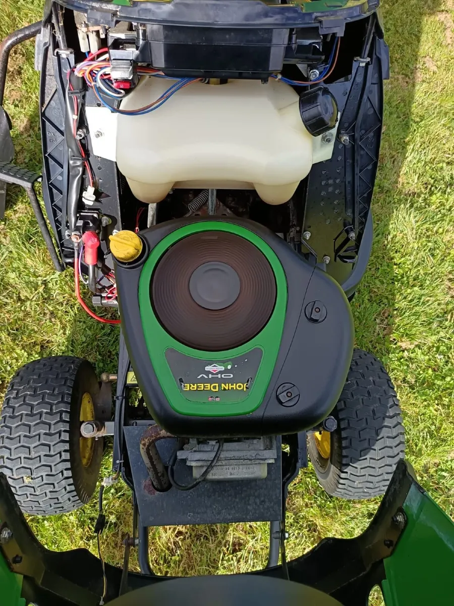 John deere Ride on lawnmower - Image 3