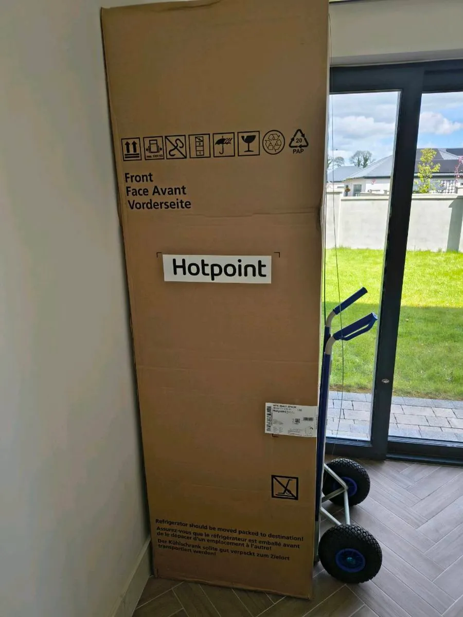 Hotpoint fridge freezer - Image 4