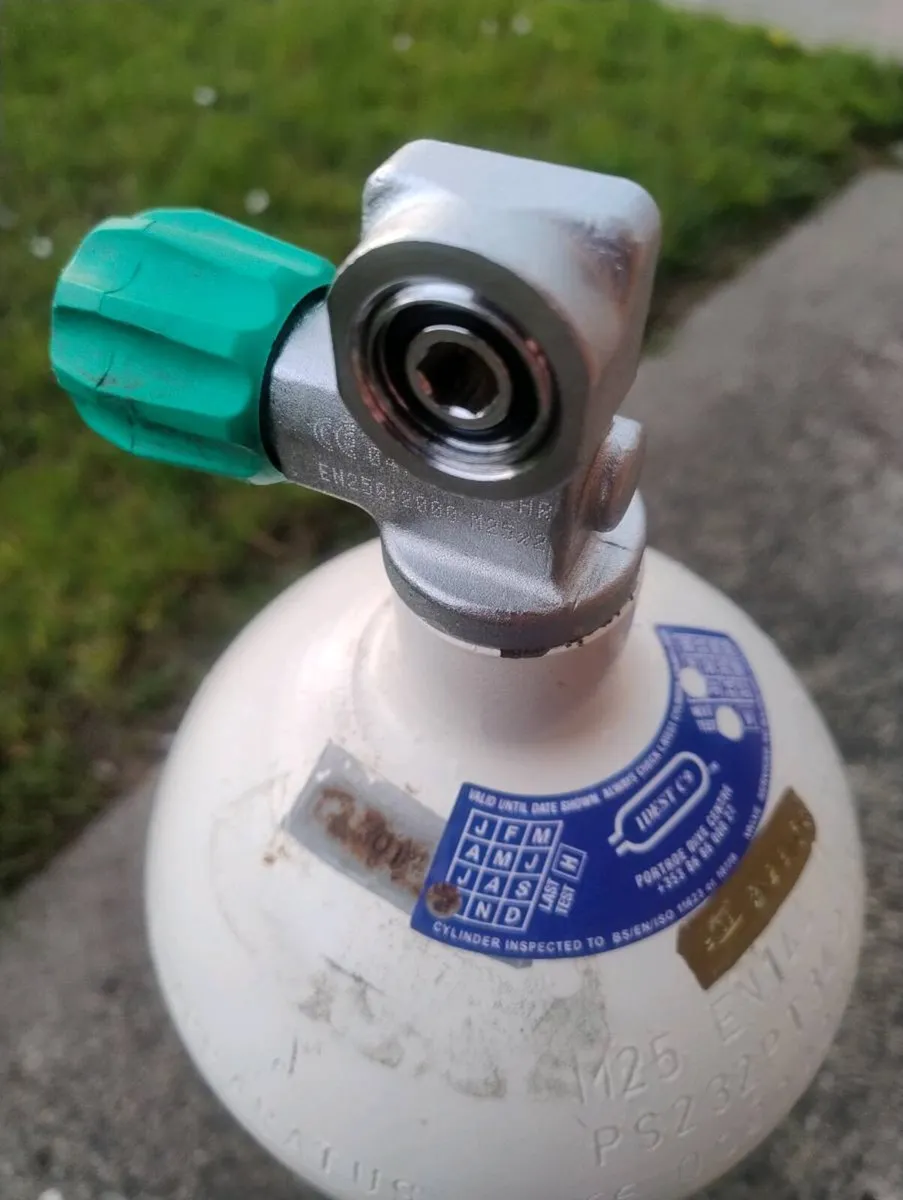 10L Scuba Diving Bottle - Image 2