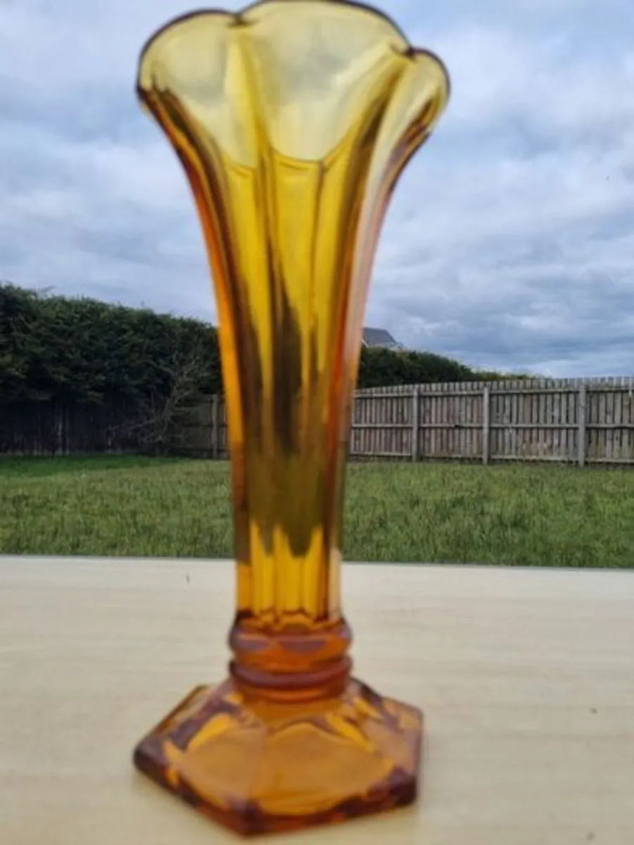 Art deco bohemia glass amber vase - Image 3