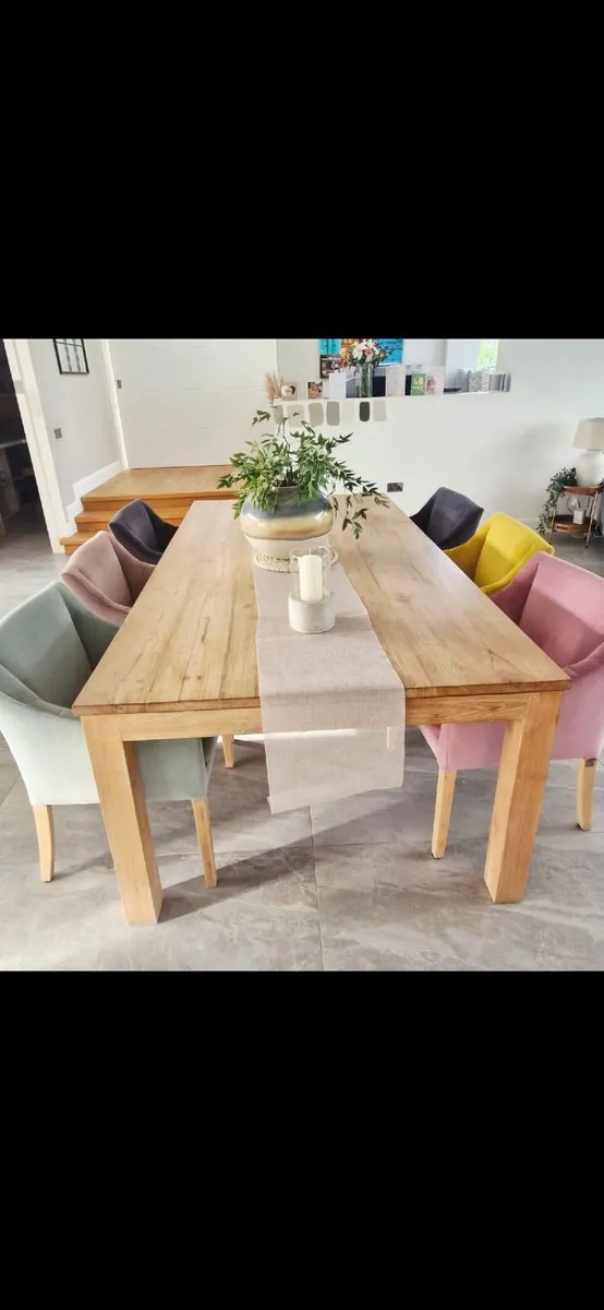 Beautiful Dining table for sale - Image 1