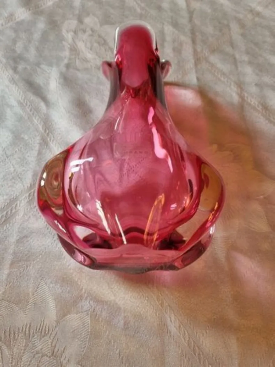 Murano Glass Ruby Vase - Image 3