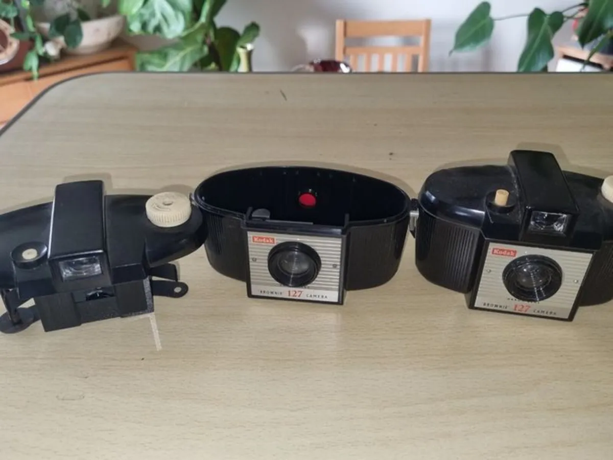 2 x Vintage Kodak Browni 127 camera - Image 3