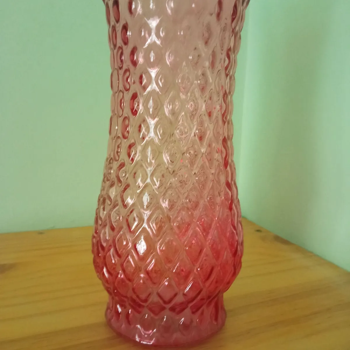 Pink glass Vase - Image 4