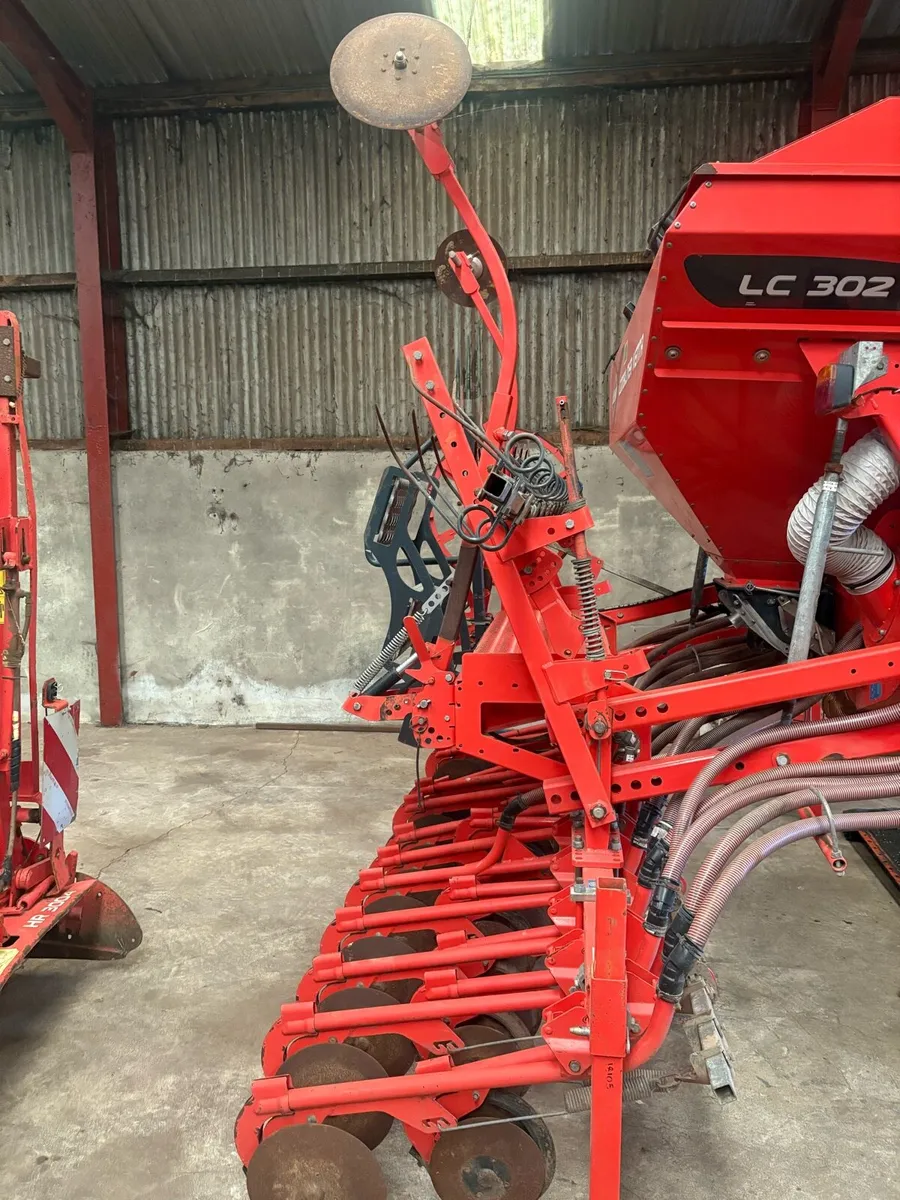 Kuhn drill - Image 3