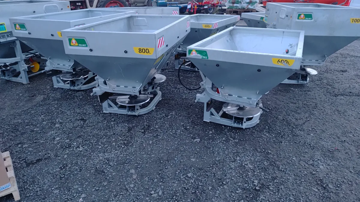 Tolmet fertiliser spreader 1800€ - Image 1