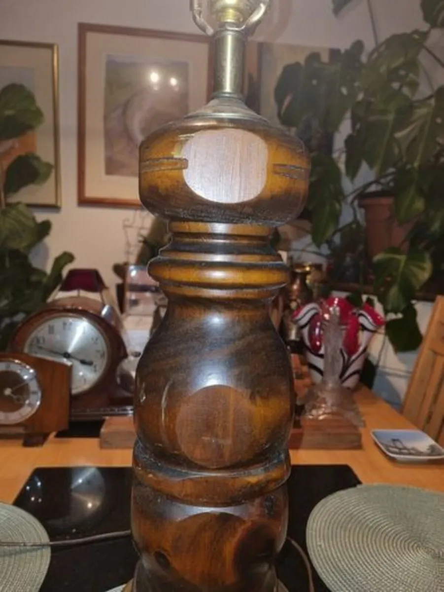 Large wooden American lamp - UL. - Image 3
