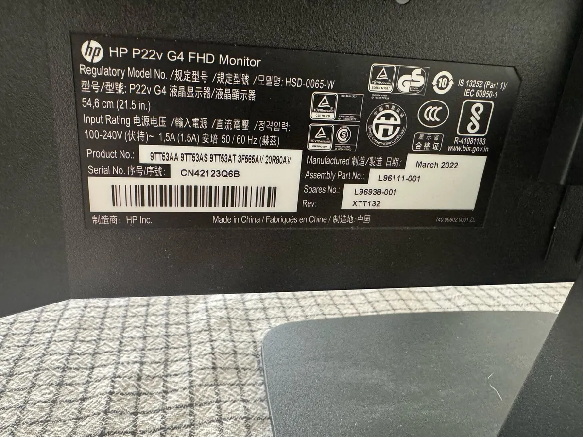 HP P22v G4 21.5" Monitor - Image 2