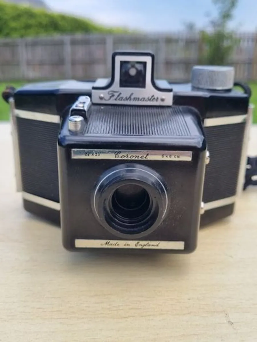 Vintage Kodak Coronet Camera - Image 1