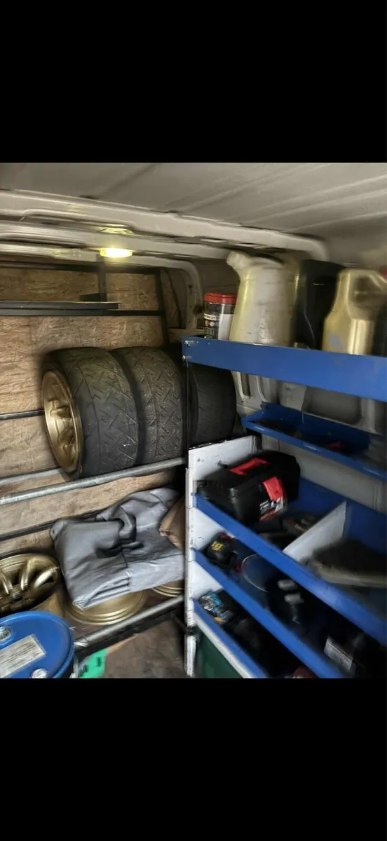 Ford Transit - Image 4