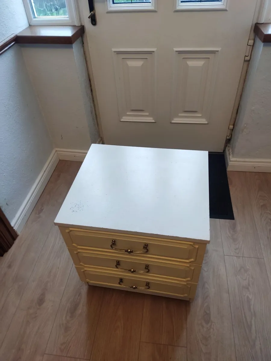 Bed side locker - Image 2