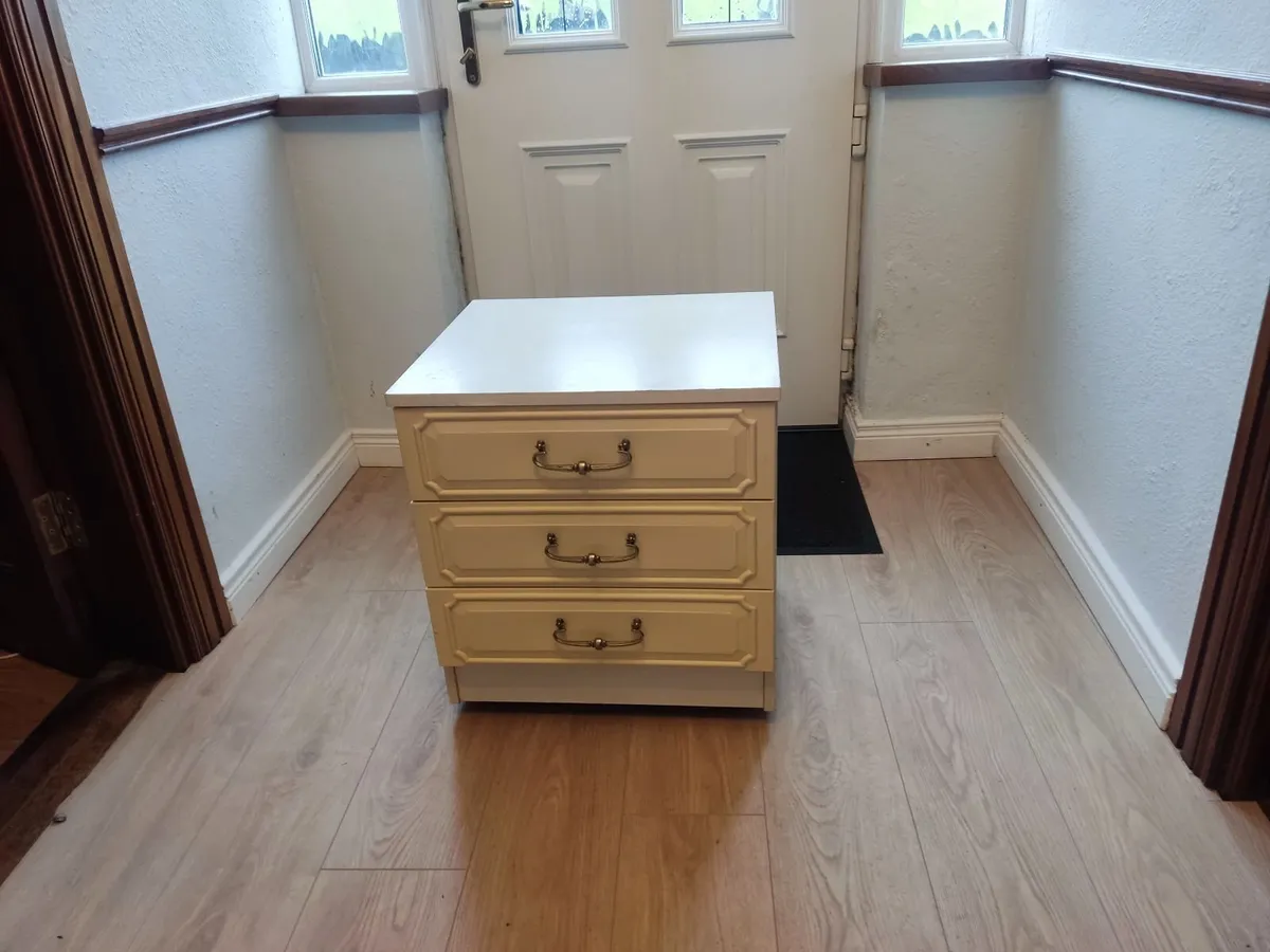 Bed side locker - Image 1