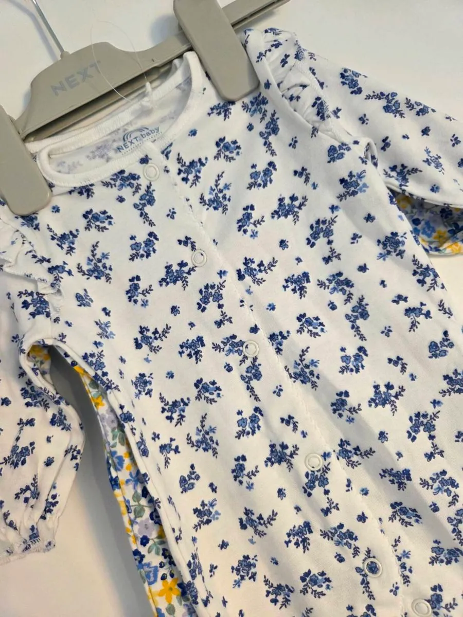 Upto1month, Bnowt 2 Next Sleepsuits - Image 4