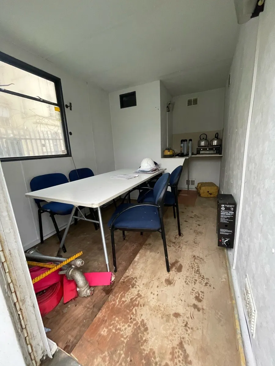 Anti vandalism towable unit - Image 1