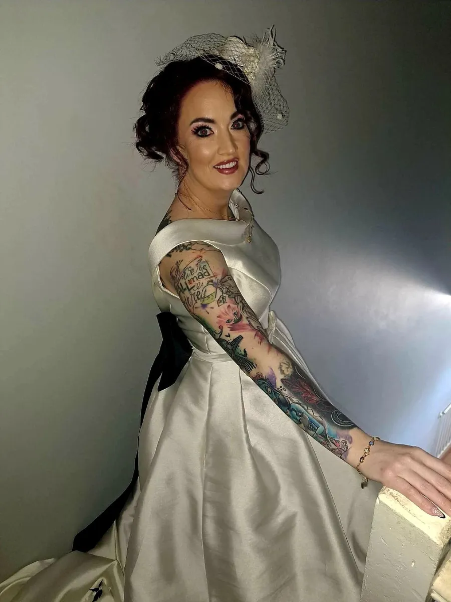 Wedding dress - Image 4