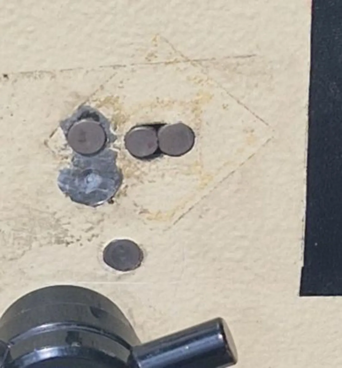 Leigh safe with 2 keys - Image 2