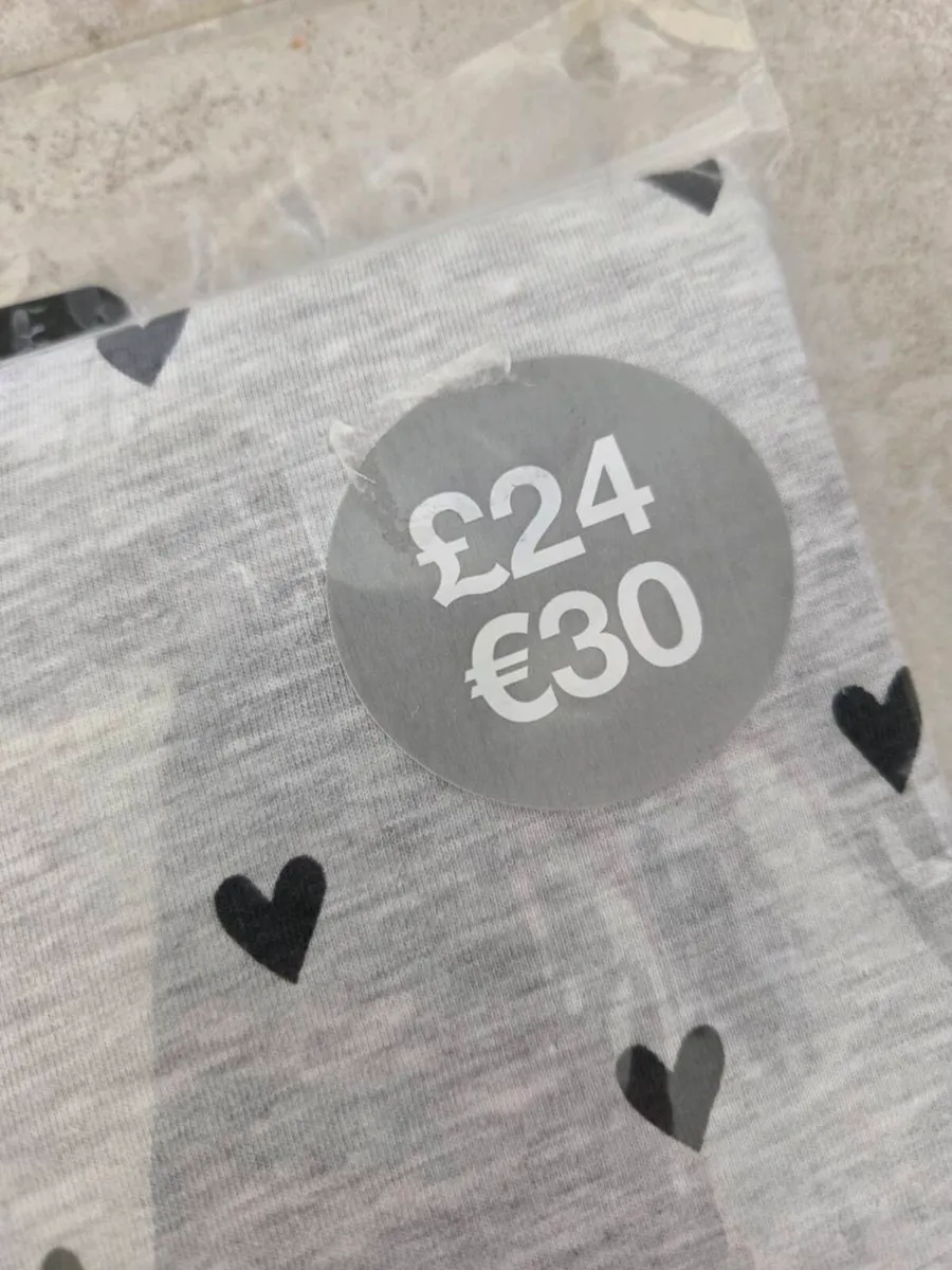 6-7years, Brand-New 3 Sets of F&F Pyjama's - Image 3