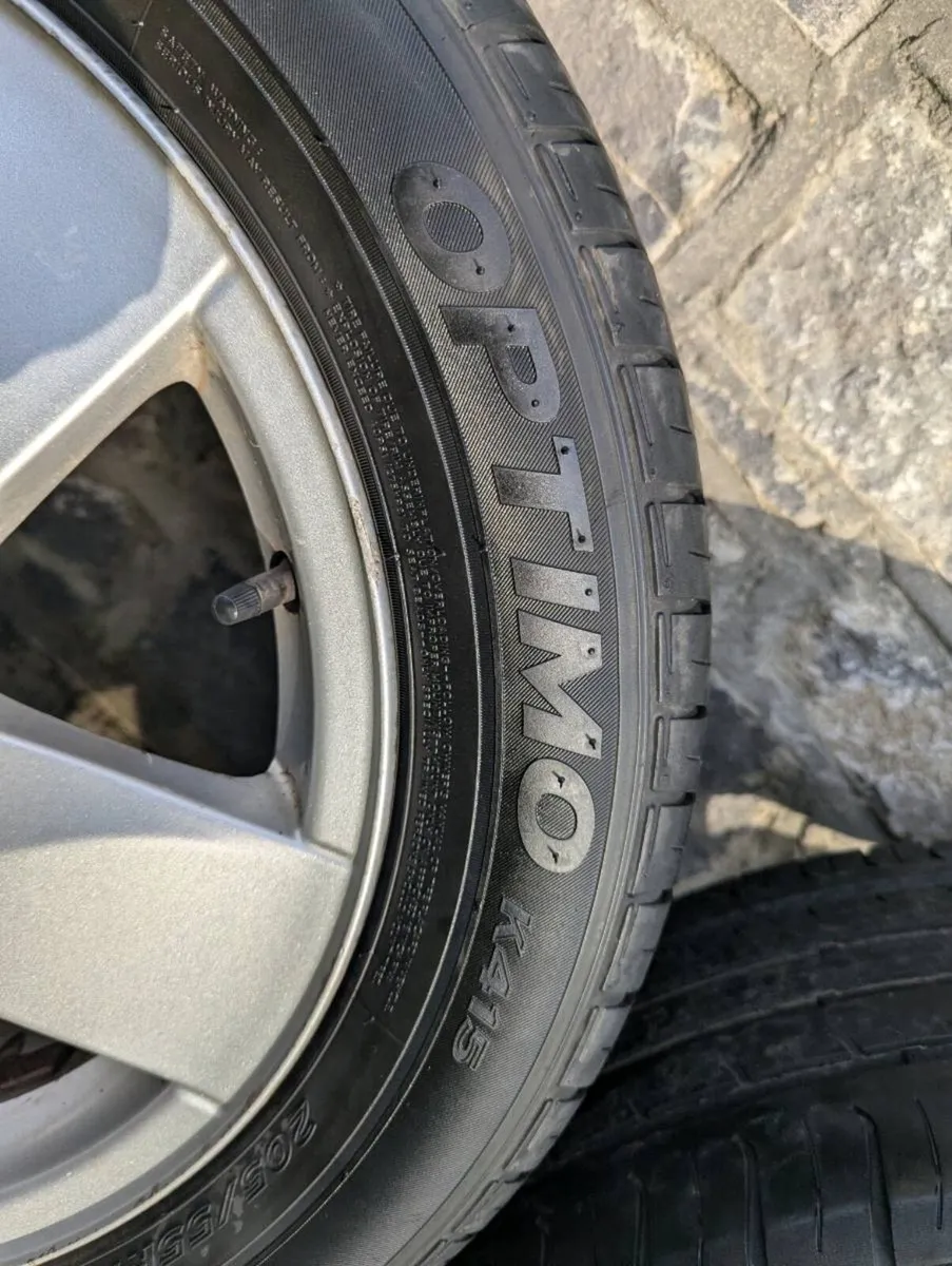 Renault Alloys 16 Inch set with Hankook tyres - Image 3