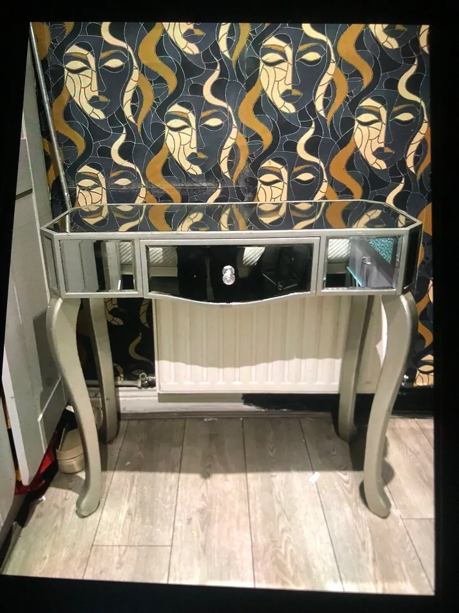 Hall table - Image 2