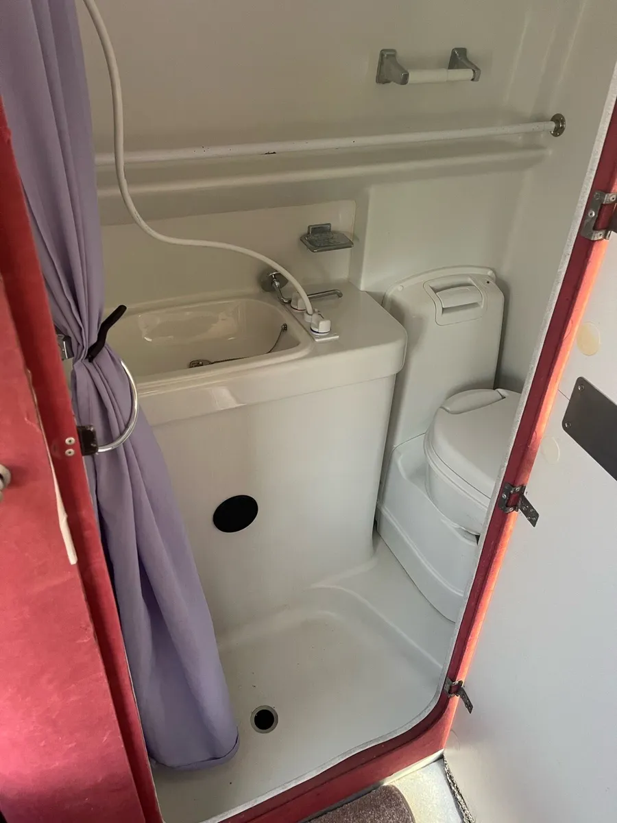 2004 Motorhome factory belt - Image 4