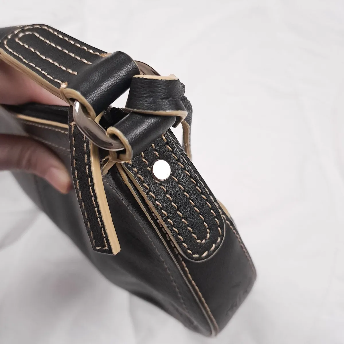 Tula Leather Black Shoulder Baguette Bag - Image 4