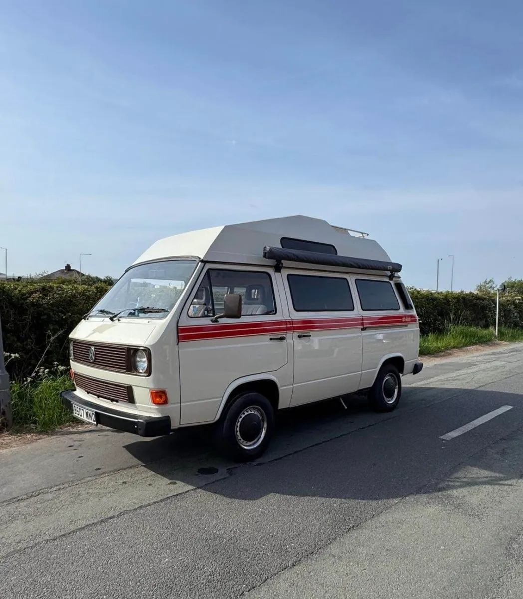 STUNNING 1985 VW HIGH TOP CAMPERVAN - Image 1