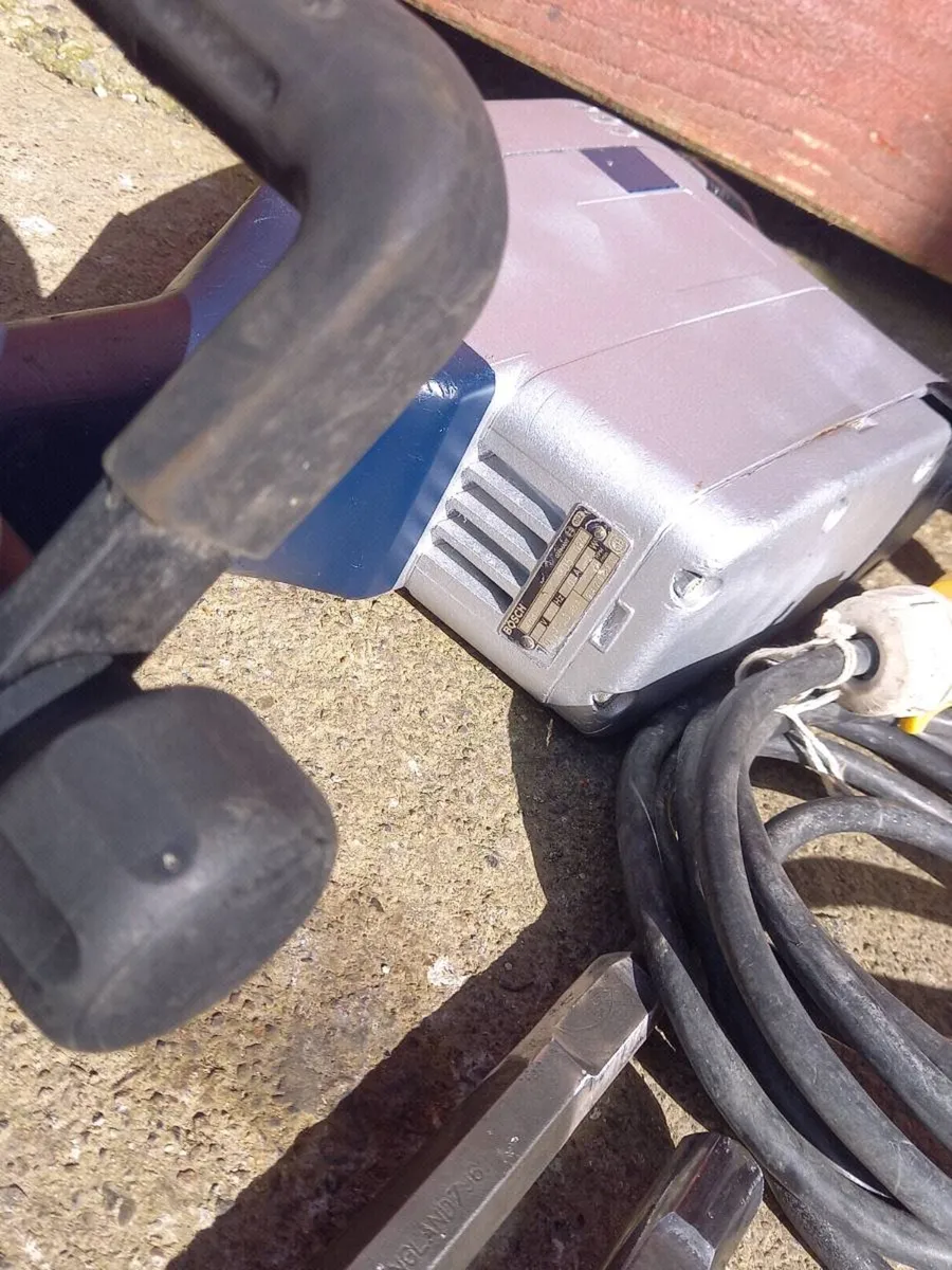 Bosch Concrete Breaker - Image 4
