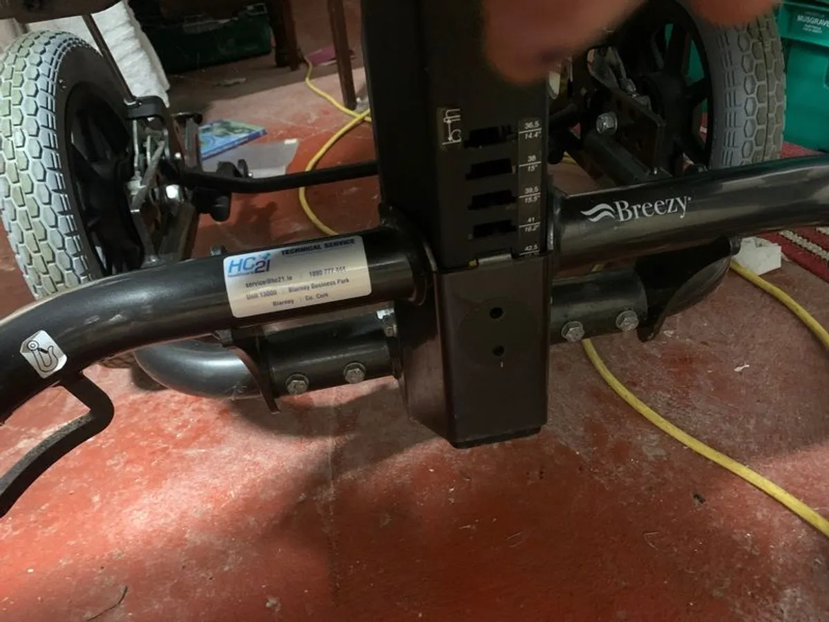 IBIS BREEZY Sedeo Wheelchair - Image 4