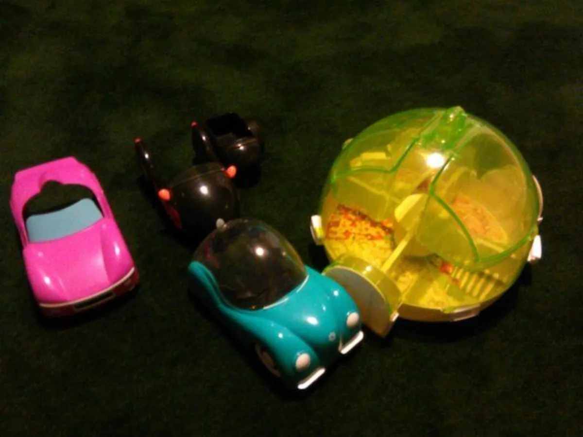 Zhu Zhu Pets a.k.a. Go Go Hamsters cars pets - Image 1