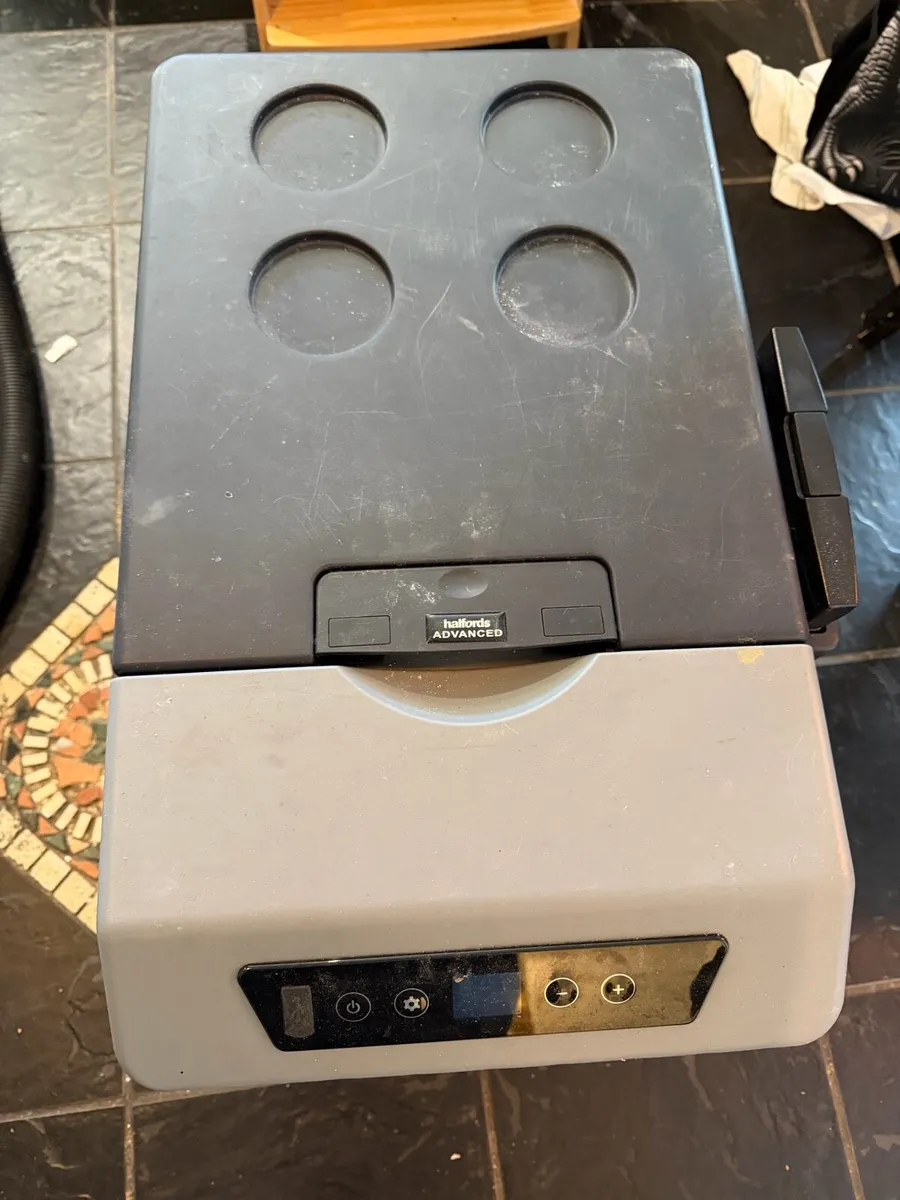 Electric camping fridge - Image 3