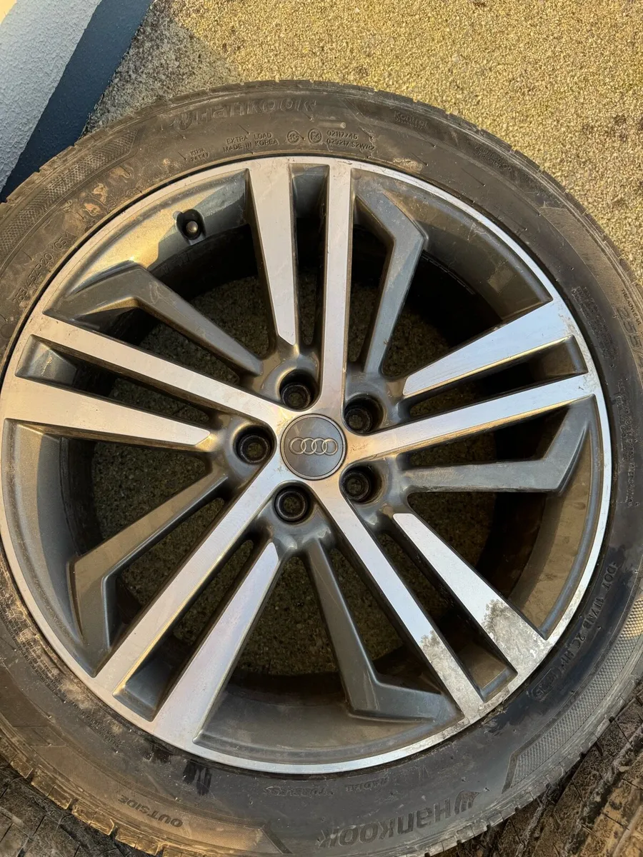 Q5 original alloys 20” +tyres - Image 4