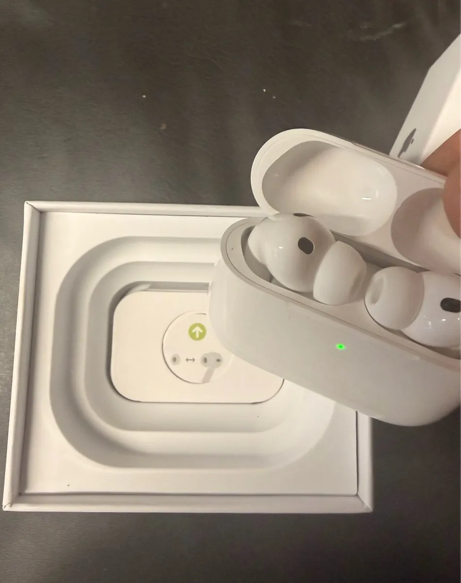 AirPods Pro 3 - Image 1