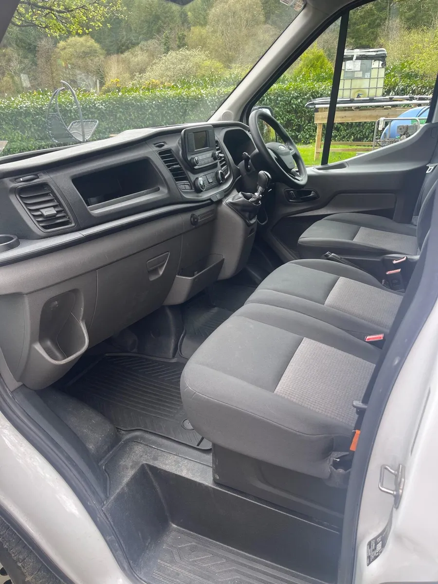 Ford Transit 2022 - Image 2