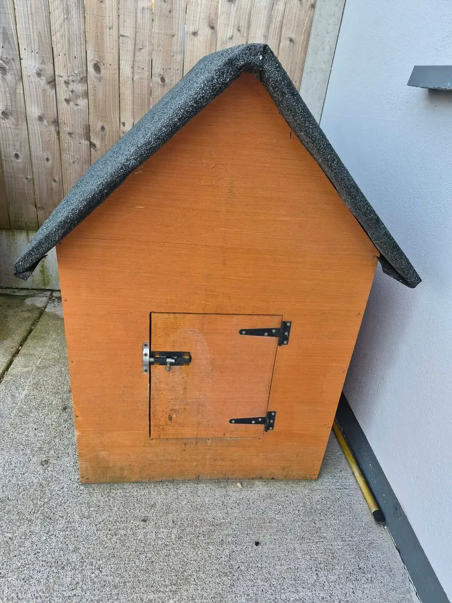 Dog house - Image 2
