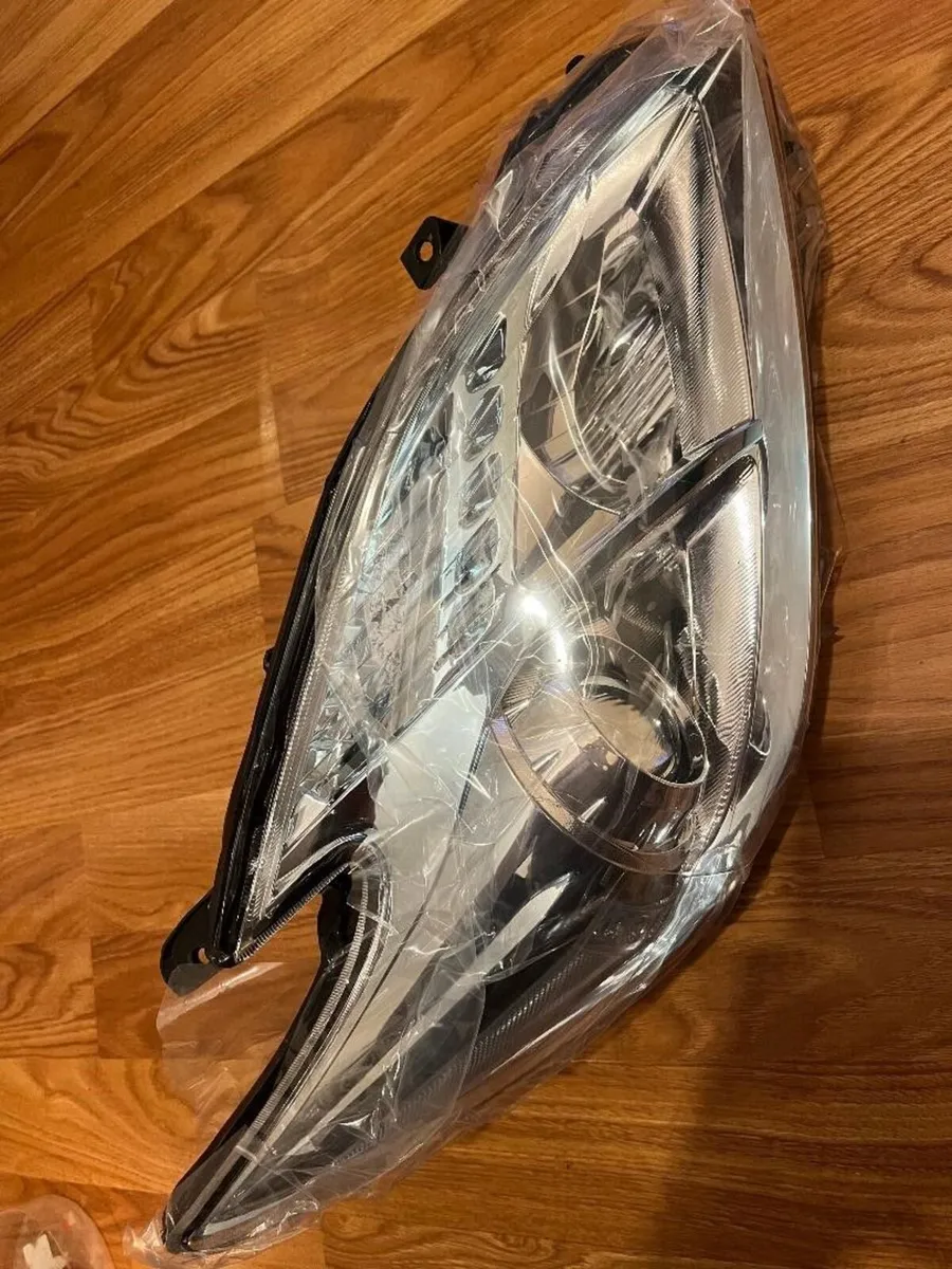 LED Headlight For Toyota For Prius 2010-2015 - Image 3