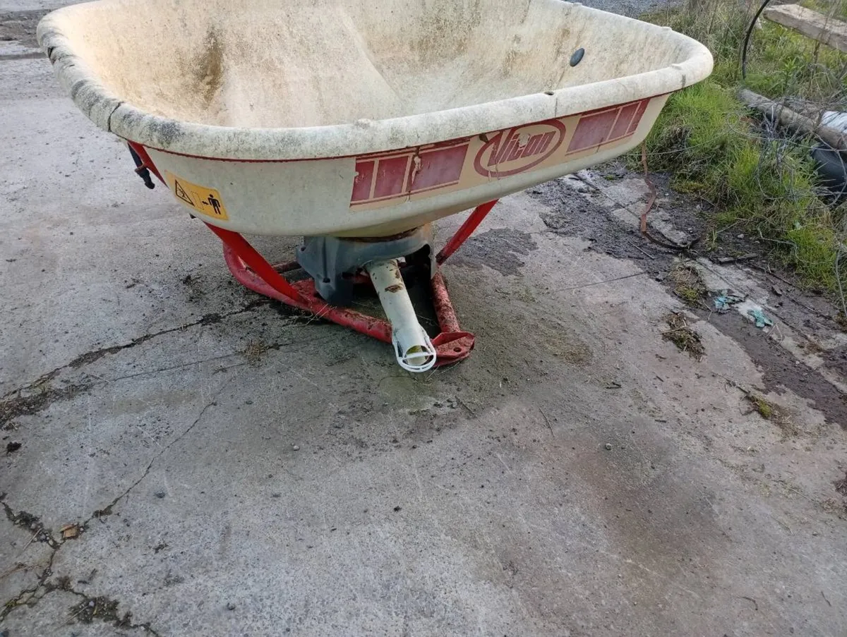 Vicon spreader - Image 1