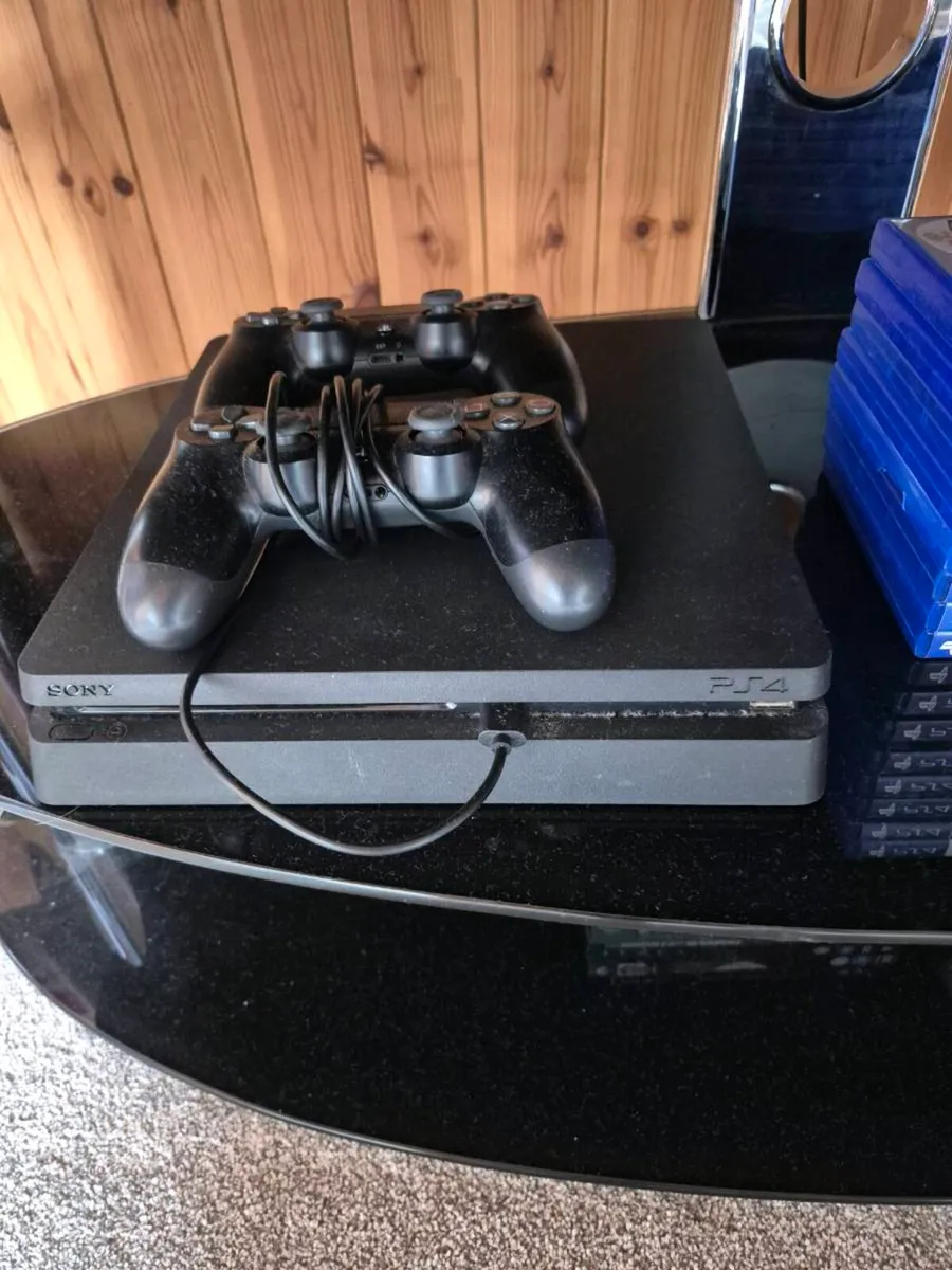PlayStation 4 - Image 2