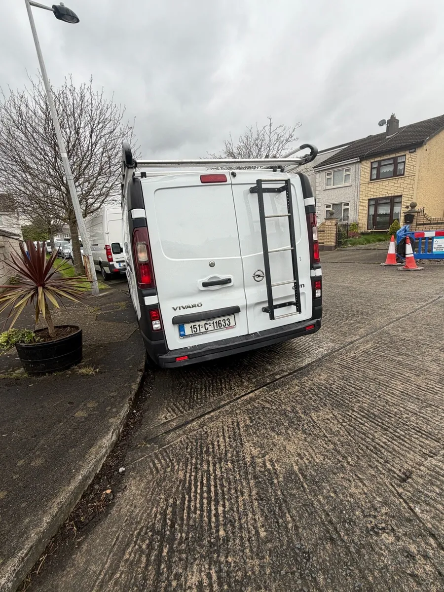 Opel vivaro 2015 FRESH DOE AND ALL BRAND NEW TRYER - Image 4