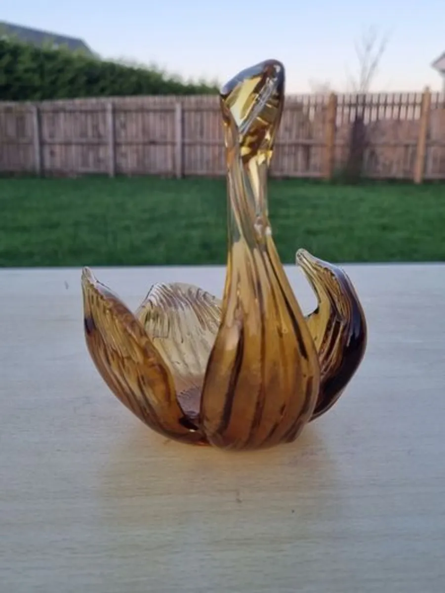 Vintage Amber Hand Blown Glass Swan Center Piece - Image 2