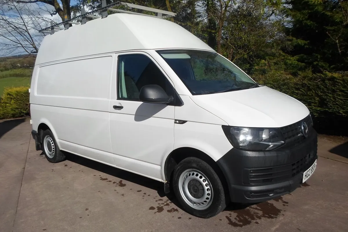 Volkswagen Transporter 2017 - Image 1
