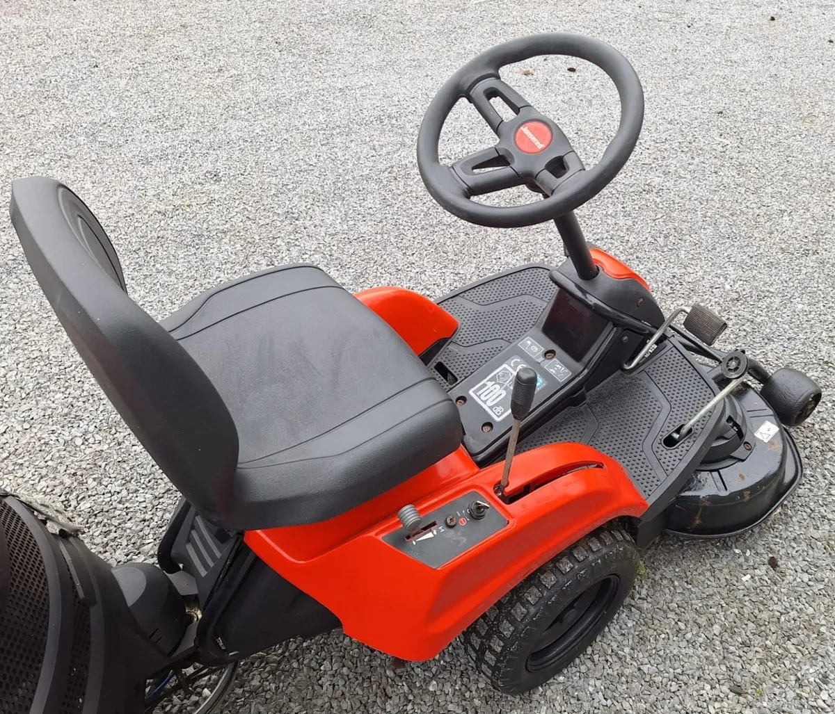 Jonsered Tractor Lawnmower - Image 2