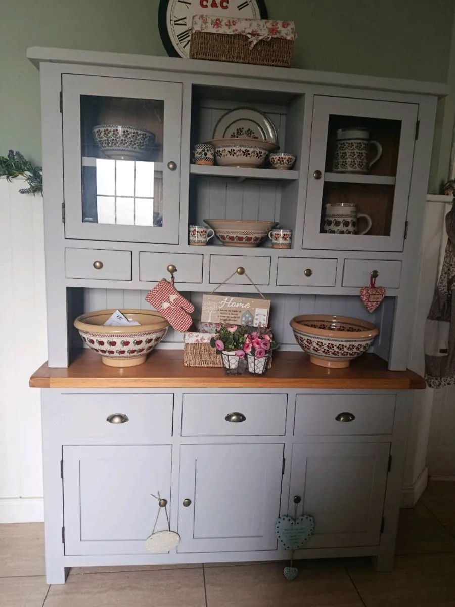 Solid kitchen dresser free delivery - Image 1
